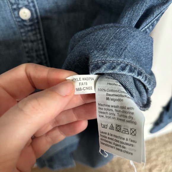 Madewell Denim Oversized Ex-Boyfriend Shirt - Picture 9 of 9